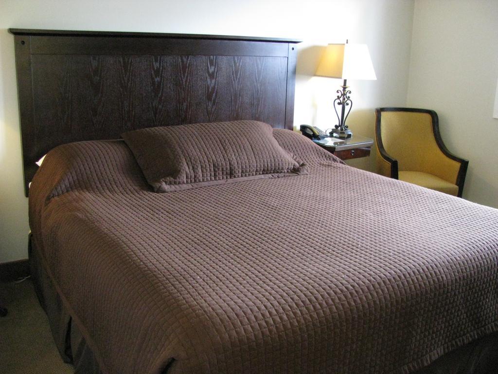 Billy Barker Casino Hotel Quesnel Kültér fotó