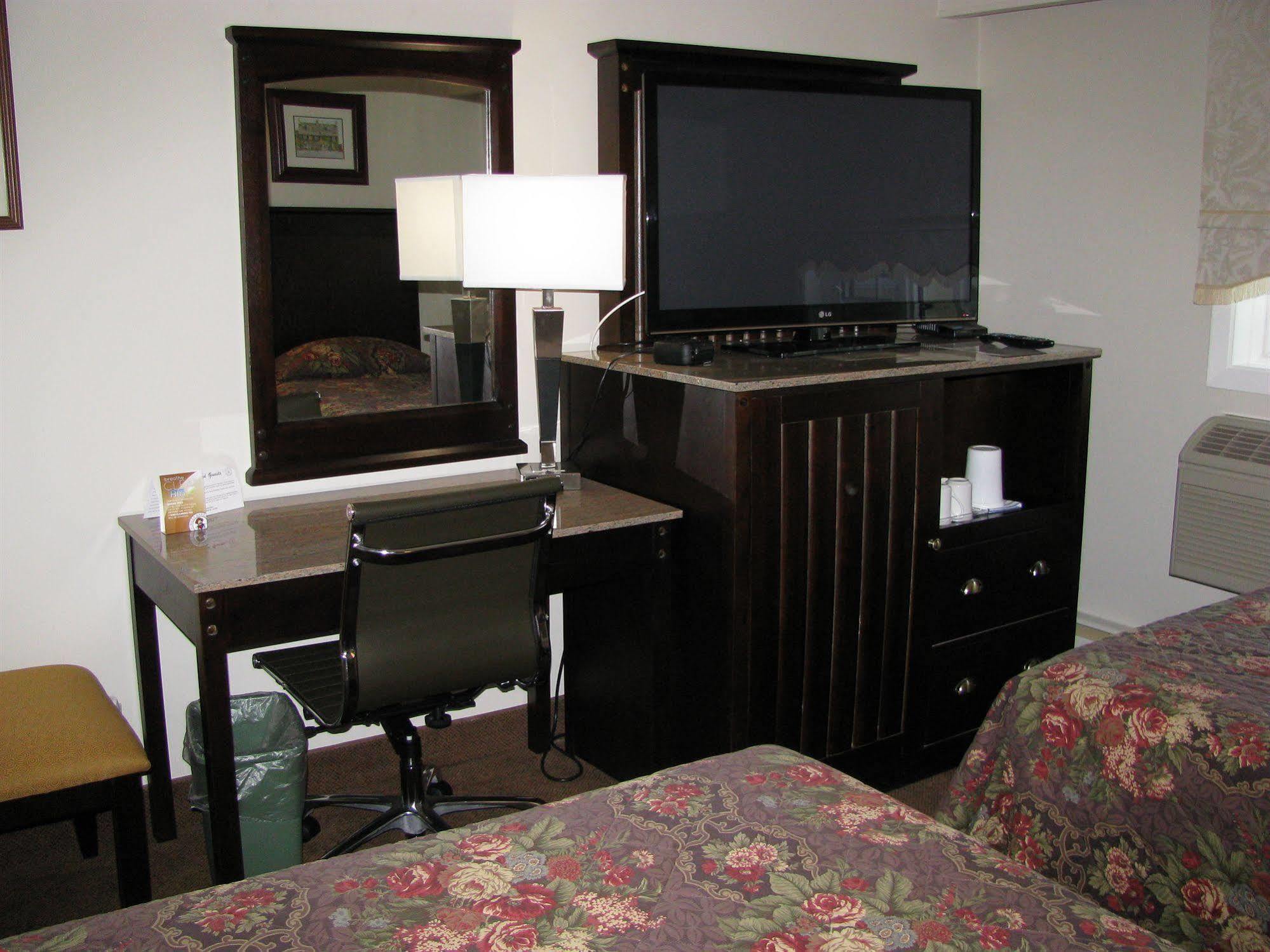 Billy Barker Casino Hotel Quesnel Kültér fotó