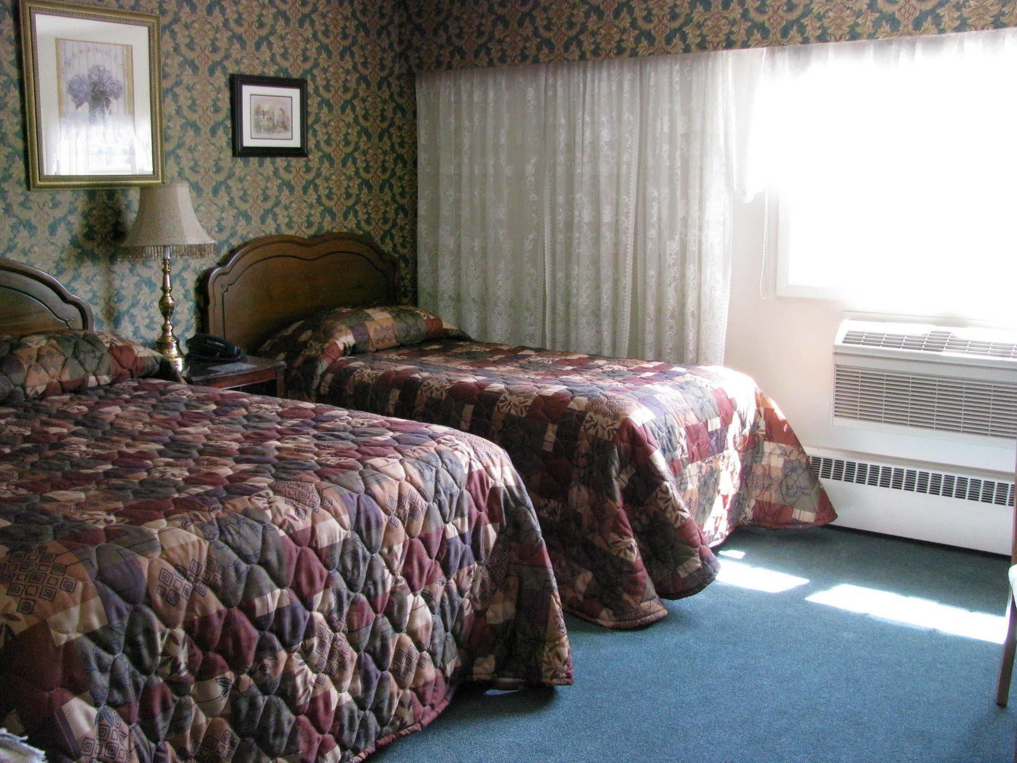 Billy Barker Casino Hotel Quesnel Kültér fotó